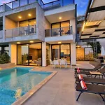 别墅 Kalamar 3 Bedroom Seaview With Private Pool 卡尔坎