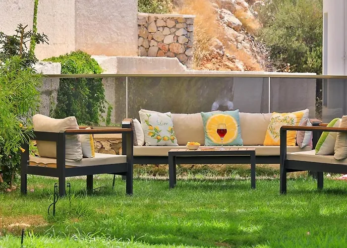Villa Kalamar 3 Bedroom Seaview With Private Pool